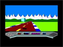 In game image of Elektraglide on the Amstrad CPC.