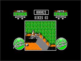 In game image of Moto X Simulator on the Amstrad CPC.