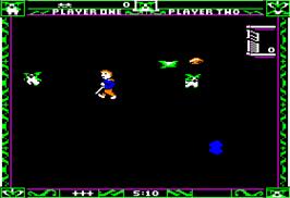 In game image of Gremlins on the Apple II.