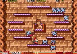 In game image of Don Doko Don on the Arcade.