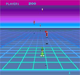 In game image of Gridlee on the Arcade.