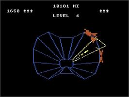 In game image of Tempest on the Atari 5200.