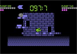 In game image of Tower Toppler on the Atari 7800.