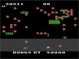 In game image of Millipede on the Atari 8-bit.