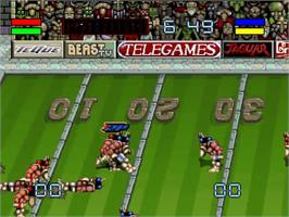 In game image of Brutal Sports Football on the Atari Jaguar.
