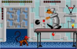 In game image of Gordo 106: The Mutated Lab Monkey on the Atari Lynx.