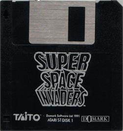 Artwork on the Disc for Super Space Invaders on the Atari ST.