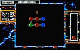 In game image of Atomino on the Atari ST.