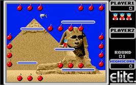 In game image of Bomb Jack on the Atari ST.