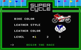 In game image of Super Cycle on the Atari ST.
