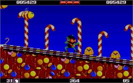 In game image of Zool on the Atari ST.