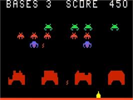 In game image of Astro Battle on the Bally Astrocade.