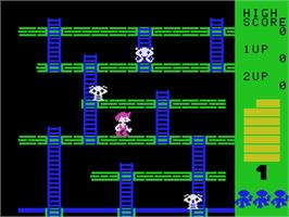 In game image of Cosmic Crisis on the Coleco Vision.