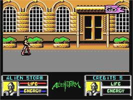 In game image of Alien Storm on the Commodore 64.