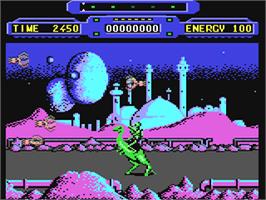 In game image of Rimrunner on the Commodore 64.