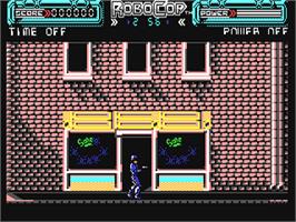 In game image of RoboCop on the Commodore 64.