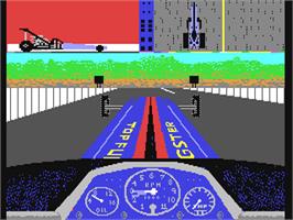 In game image of Shirley Muldowney's Top Fuel Challenge on the Commodore 64.