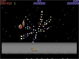 In game image of Wizball on the Commodore 64.