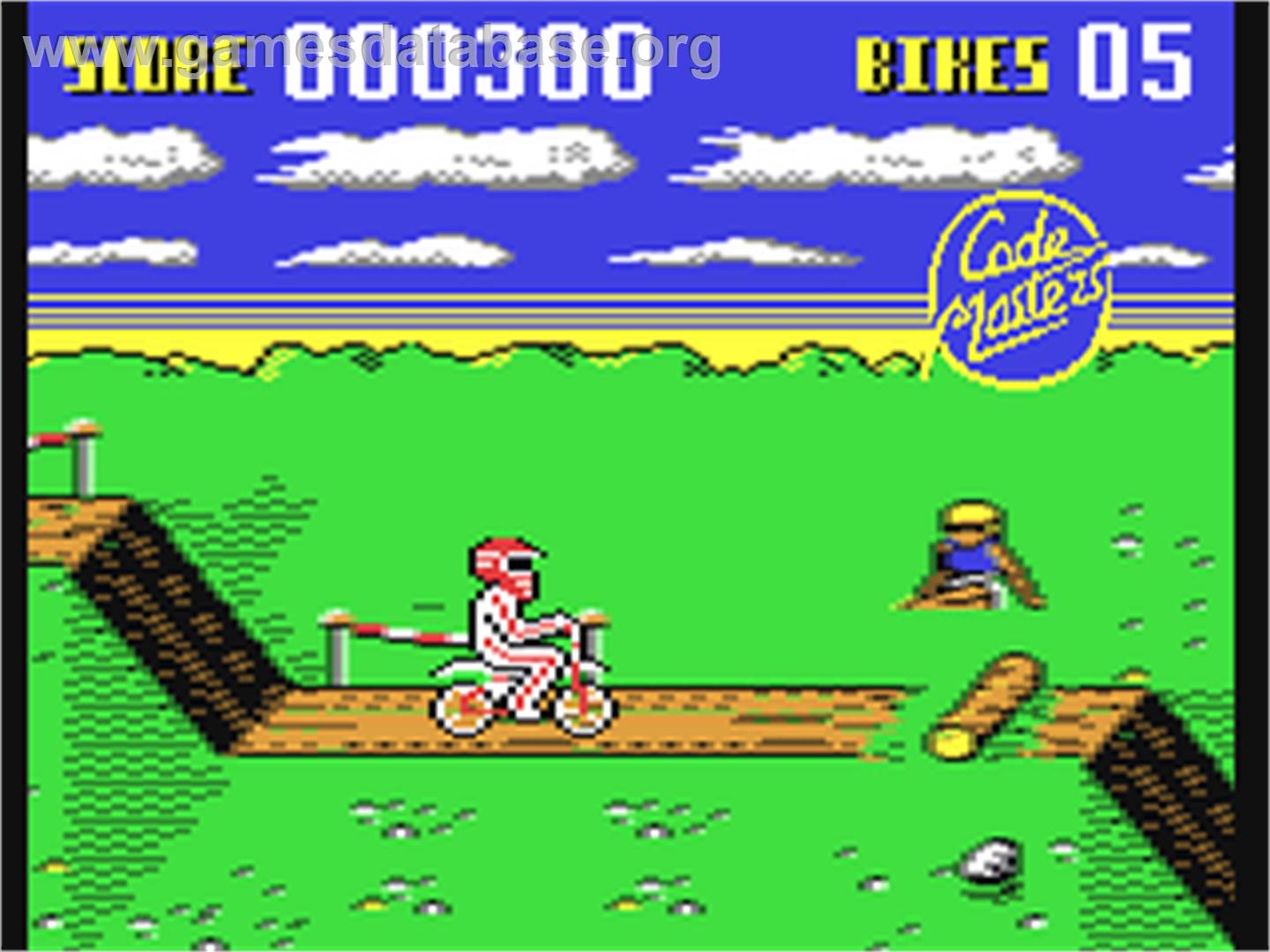 Motocross - Commodore 64 - Artwork - In Game