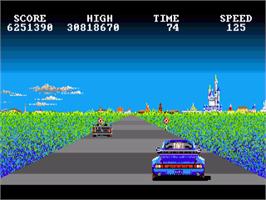 In game image of Crazy Cars on the Commodore Amiga.