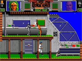 In game image of Hammerfist on the Commodore Amiga.