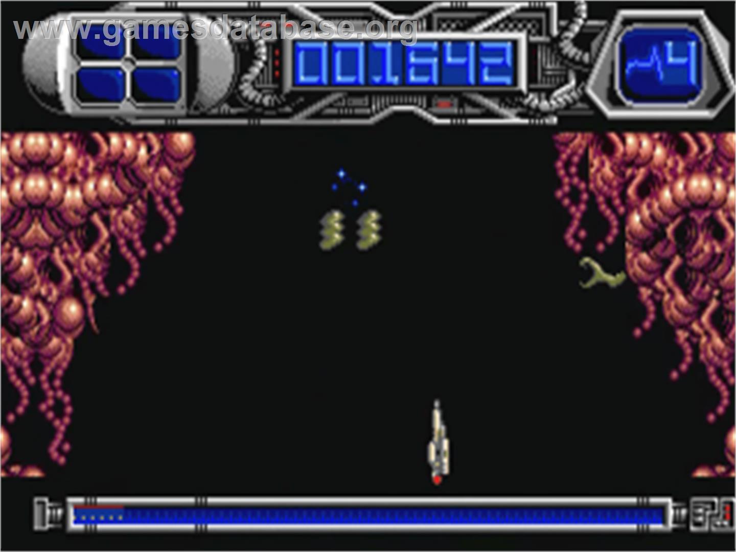 Dominator - Commodore Amiga - Artwork - In Game