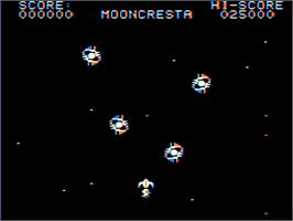 In game image of Moon Cresta on the Dragon 32-64.