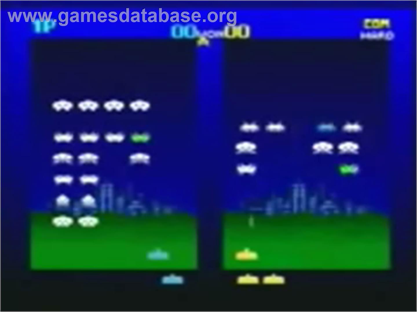 Space Invaders XL - Genesis Microchip Nuon - Artwork - In Game