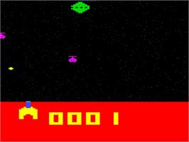 In game image of Super Invaders on the Interton VC 4000.