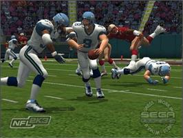 In game image of NFL 2K3 on the Microsoft Xbox.