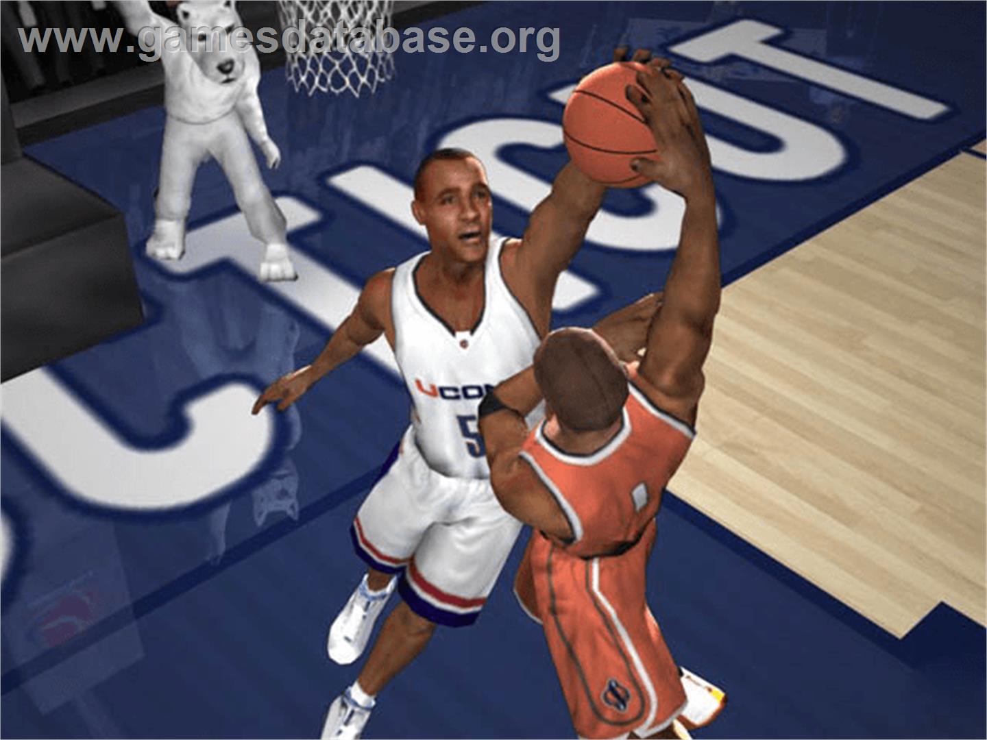 NCAA March Madness 2005 - Microsoft Xbox - Artwork - In Game