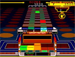 In game image of Klax on the NEC PC Engine.