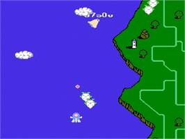 In game image of TwinBee on the Nintendo Famicom Disk System.