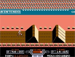 In game image of Vs. Excitebike on the Nintendo Famicom Disk System.