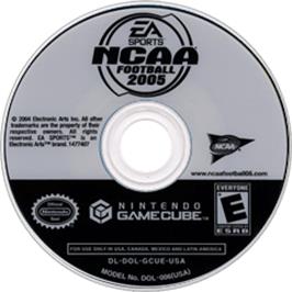 Artwork on the Disc for NCAA Football 2005 on the Nintendo GameCube.