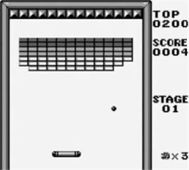 In game image of Alleyway on the Nintendo Game Boy.