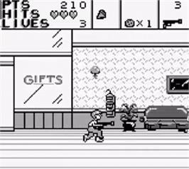 In game image of Home Alone 2: Lost in New York on the Nintendo Game Boy.