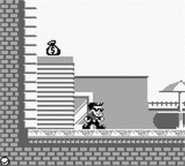 In game image of Hudson Hawk on the Nintendo Game Boy.