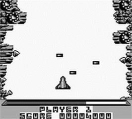 In game image of Xenon 2: Megablast on the Nintendo Game Boy.
