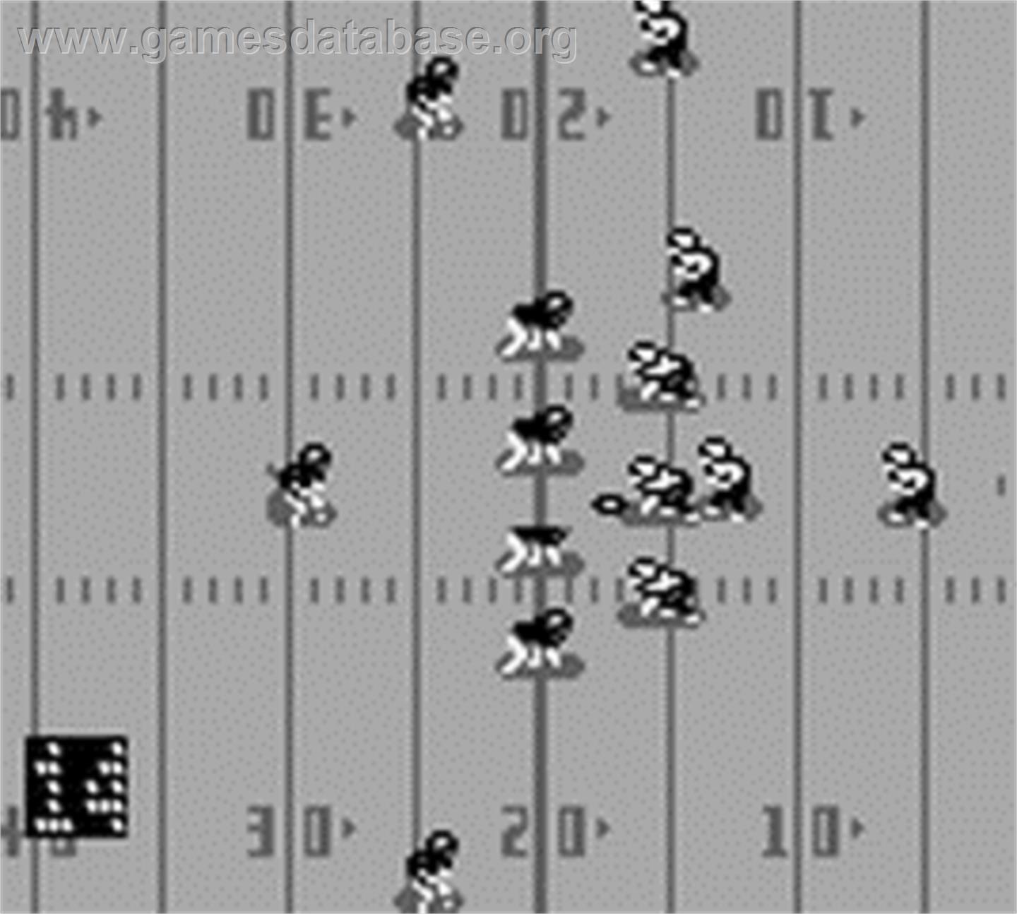 NFL Quarterback Club - Nintendo Game Boy - Artwork - In Game