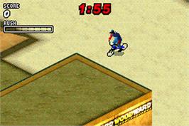 In game image of Dave Mirra Freestyle BMX 2 on the Nintendo Game Boy Advance.