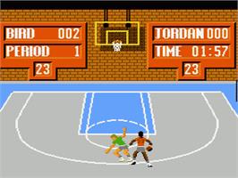 In game image of Jordan vs. Bird: One-on-One on the Nintendo NES.