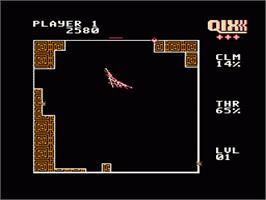 In game image of Qix on the Nintendo NES.