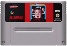 Cartridge artwork for Home Alone on the Nintendo SNES.