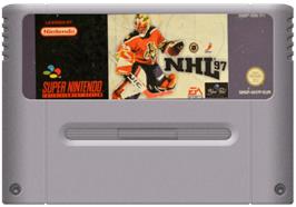 Cartridge artwork for NHL '97 on the Nintendo SNES.