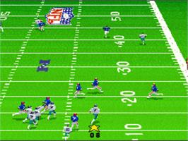 In game image of Madden NFL '95 on the Nintendo SNES.