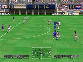 In game image of Virtua Striker 2 Ver. 2000 on the Sega Dreamcast.