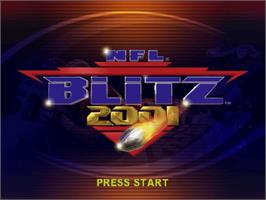 Title screen of NFL Blitz 2001 on the Sega Dreamcast.