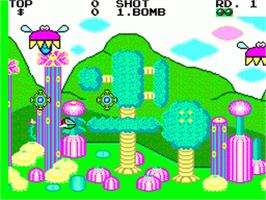 In game image of Fantasy Zone on the Sega Game Gear.