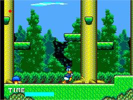 In game image of Lucky Dime Caper starring Donald Duck on the Sega Game Gear.